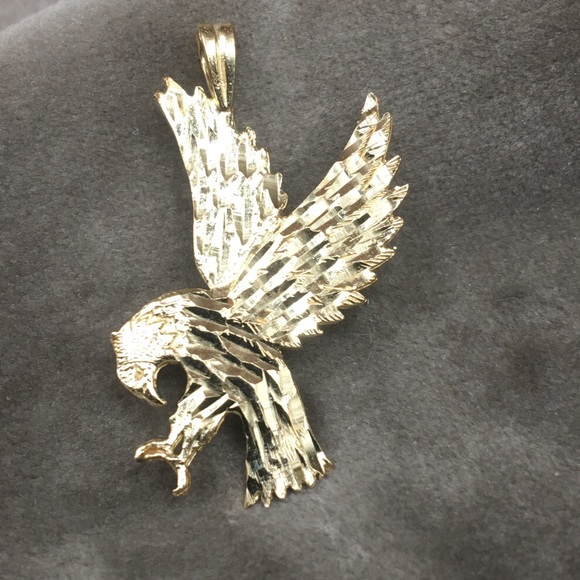 14k gold eagle pendant - Picture 7 of 9